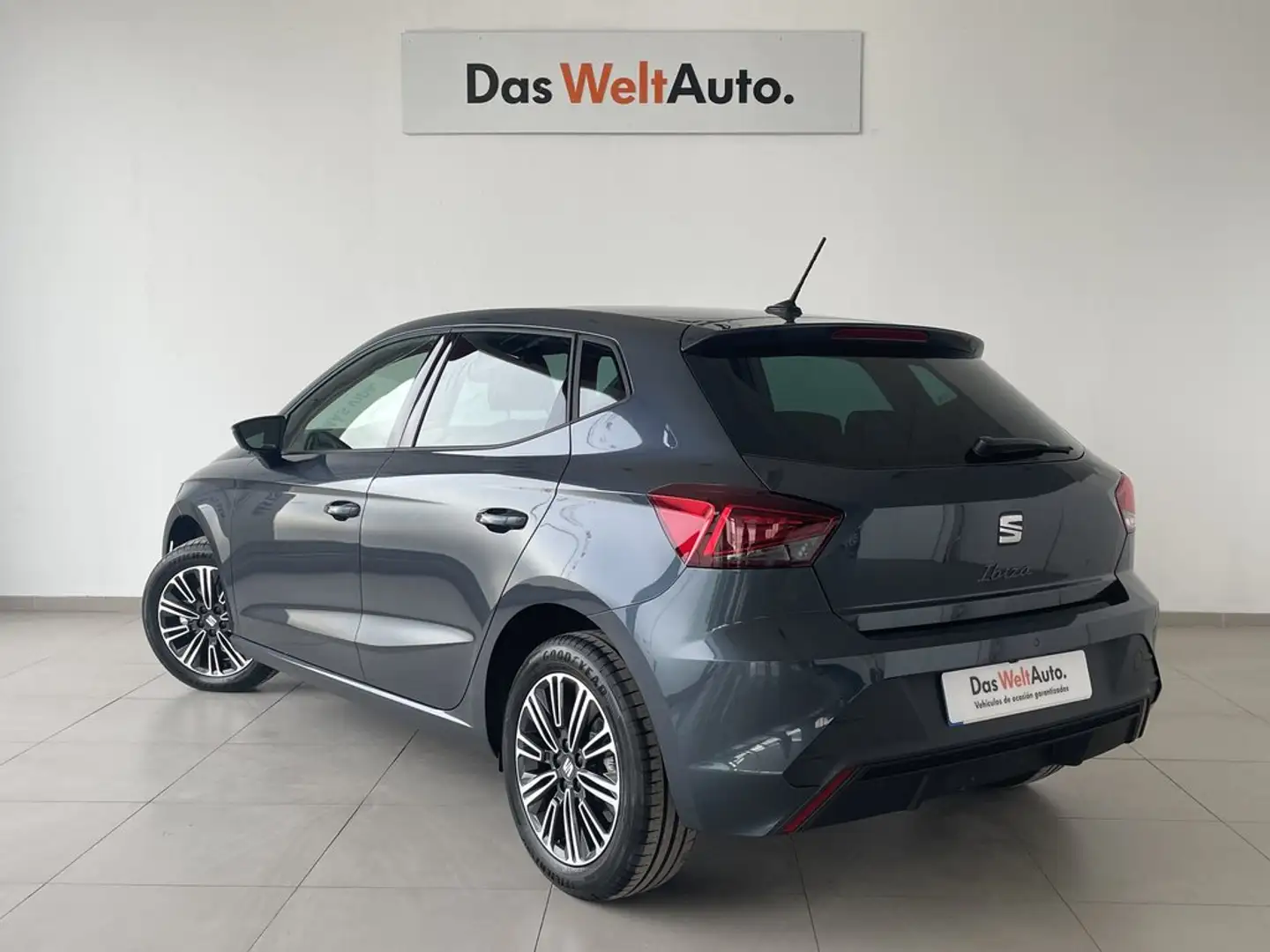 SEAT Ibiza 1.0 TSI S&S Style 85kW Gris - 2