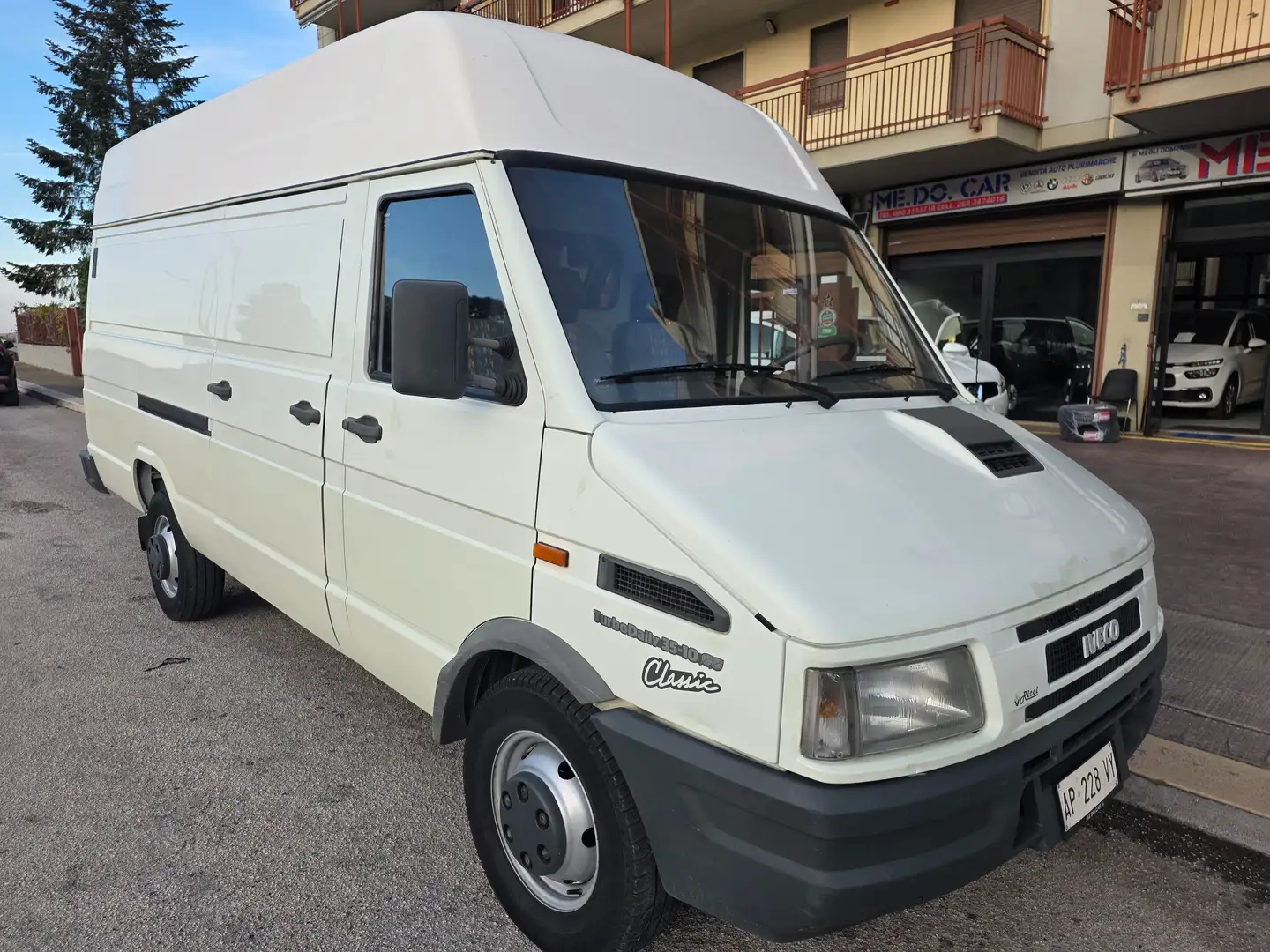 Iveco Daily 35.10 2.8 DIESEL Blanc - 1