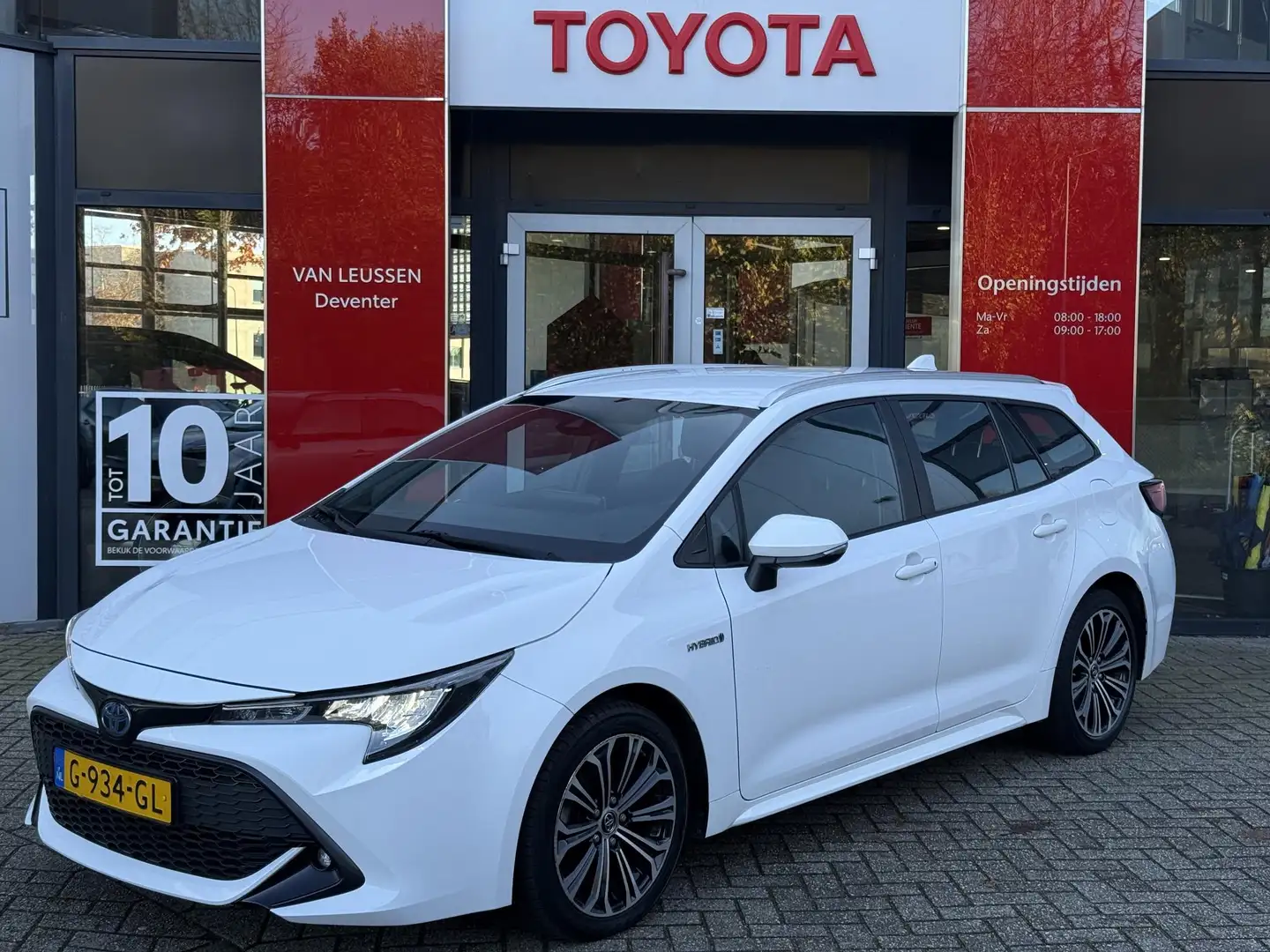 Toyota Corolla Touring Sports 1.8 Hybrid Dynamic NL-AUTO APPLE/AN Weiß - 1