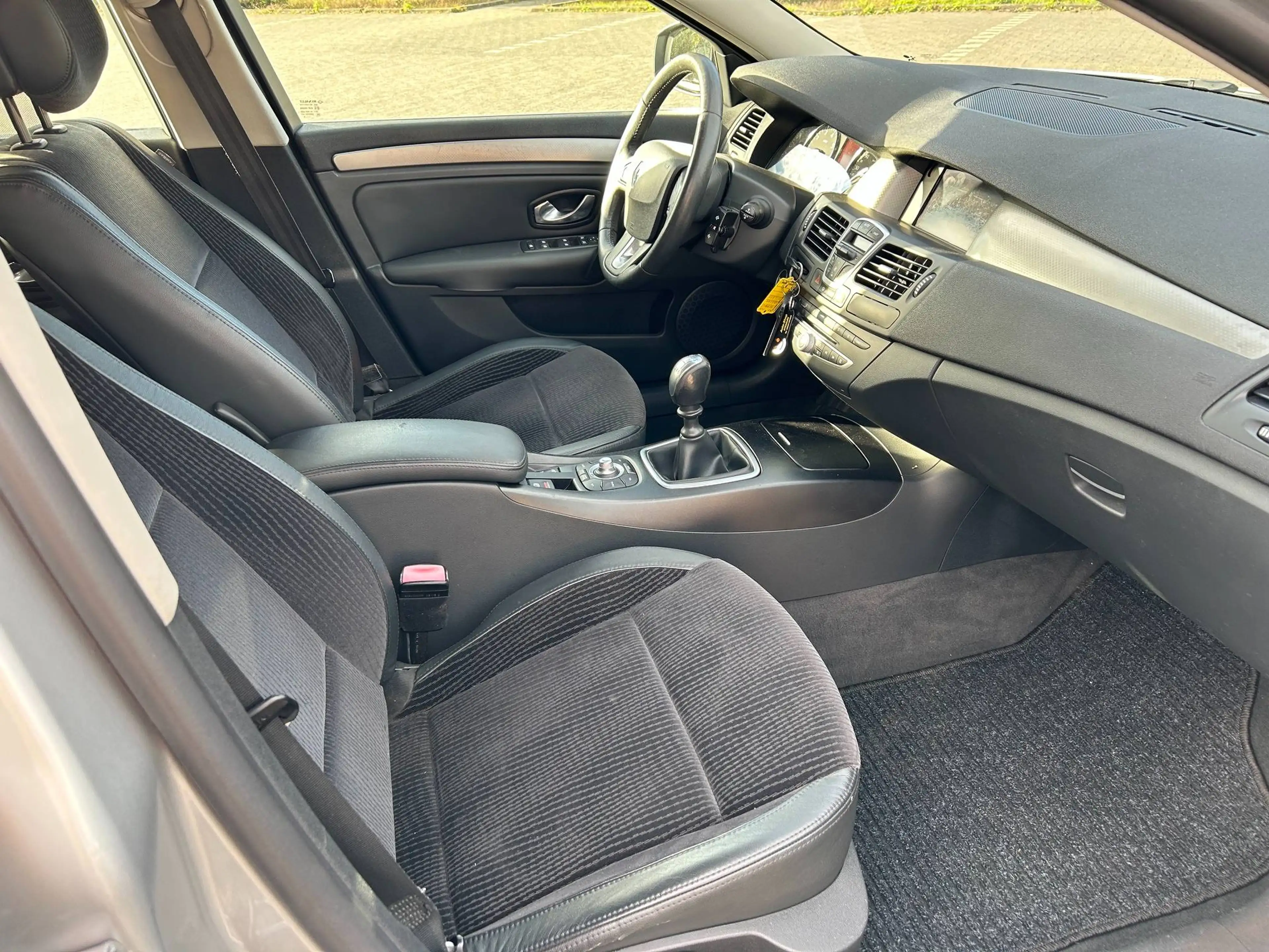 Renault Laguna Laguna Grandtour Grandtour 2.0 16V 140 Dynamique — photo 7