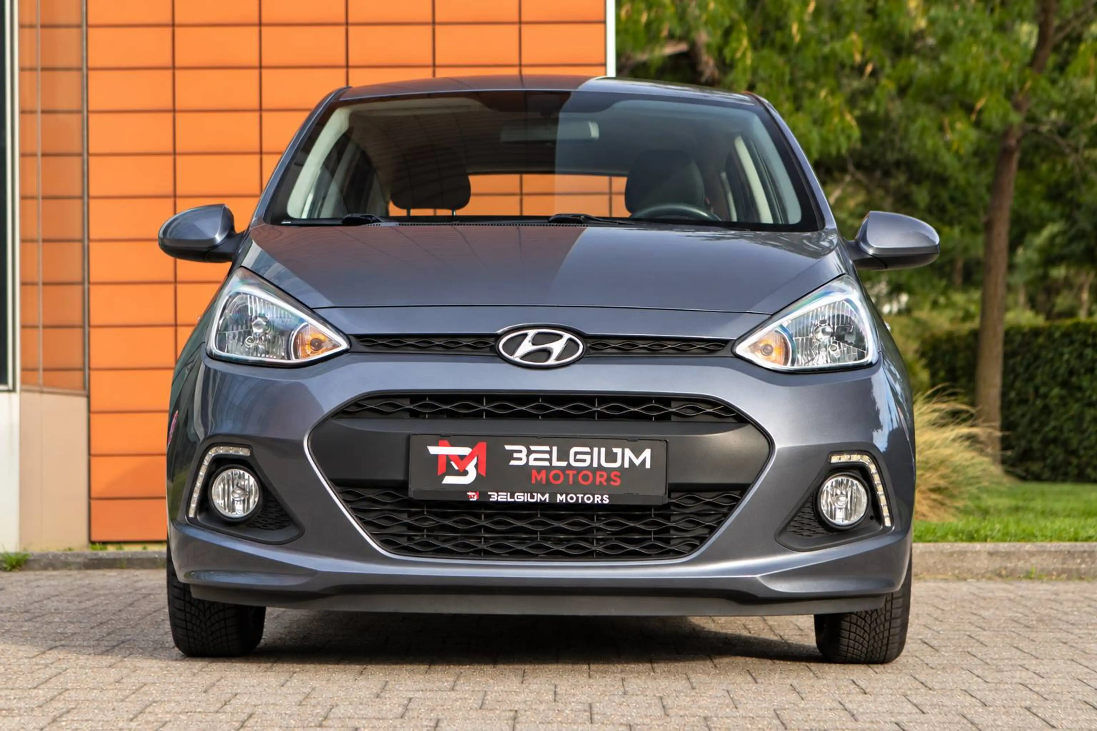 Hyundai i10 - 1.2i Joy - Heated Seats - Clim - Cruise Control — photo 3