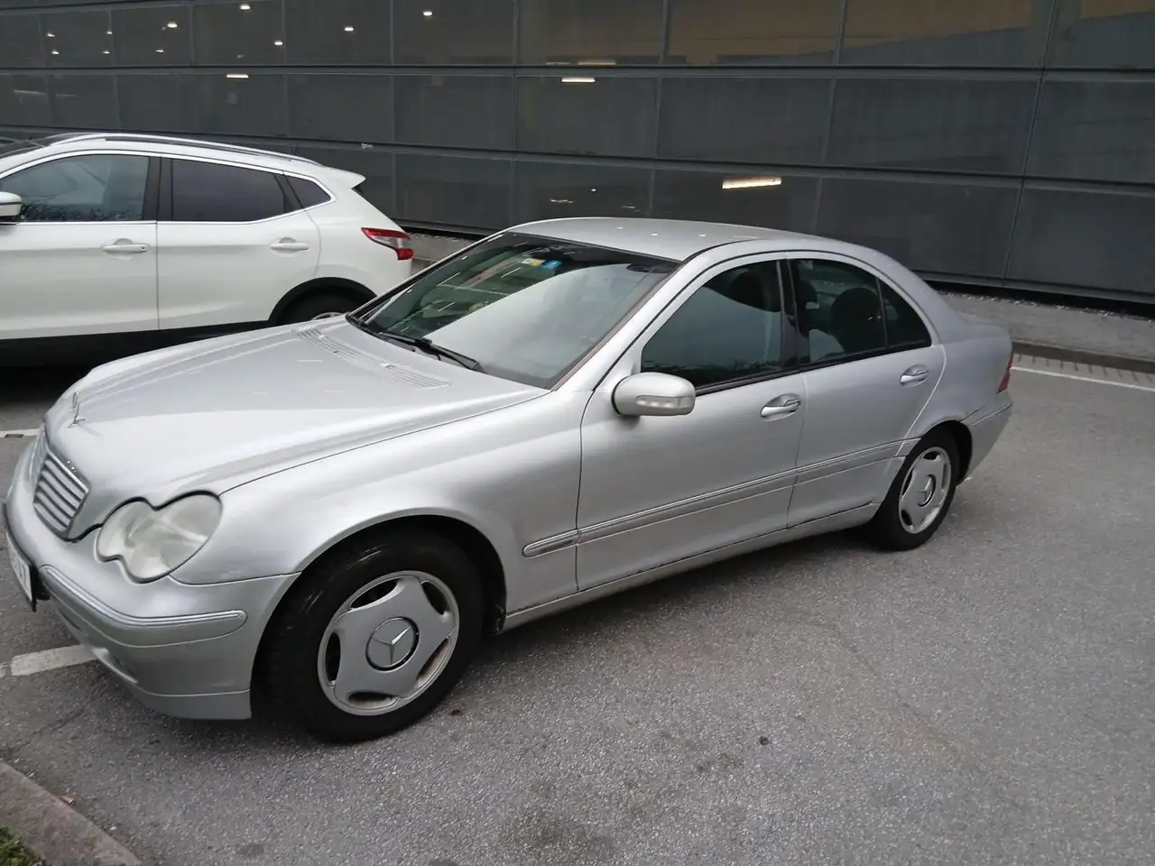 Mercedes-Benz 200 elegance, foto 5