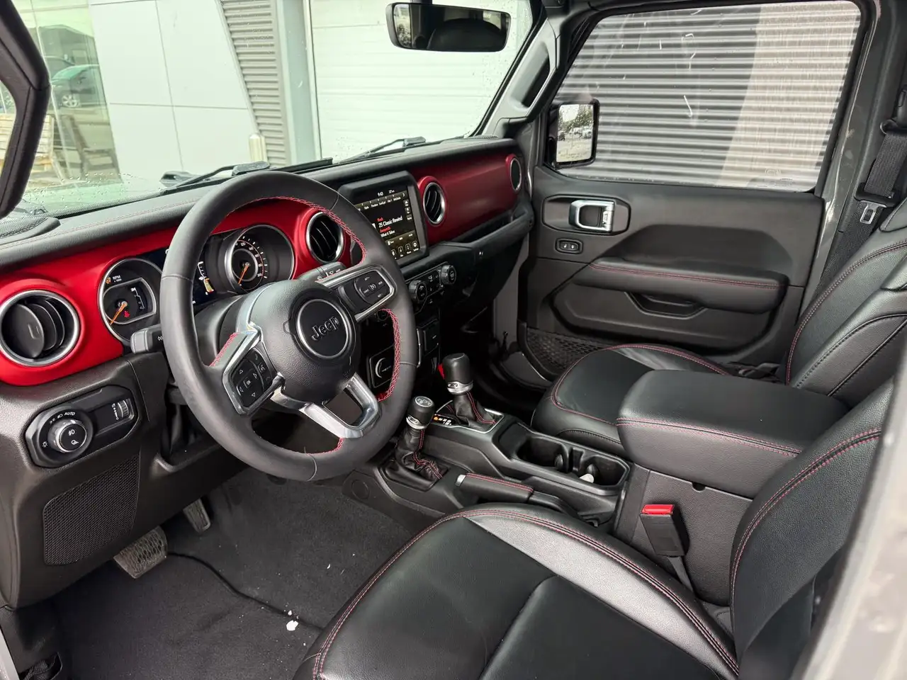 Jeep Gladiator photo Jeep Gladiator
