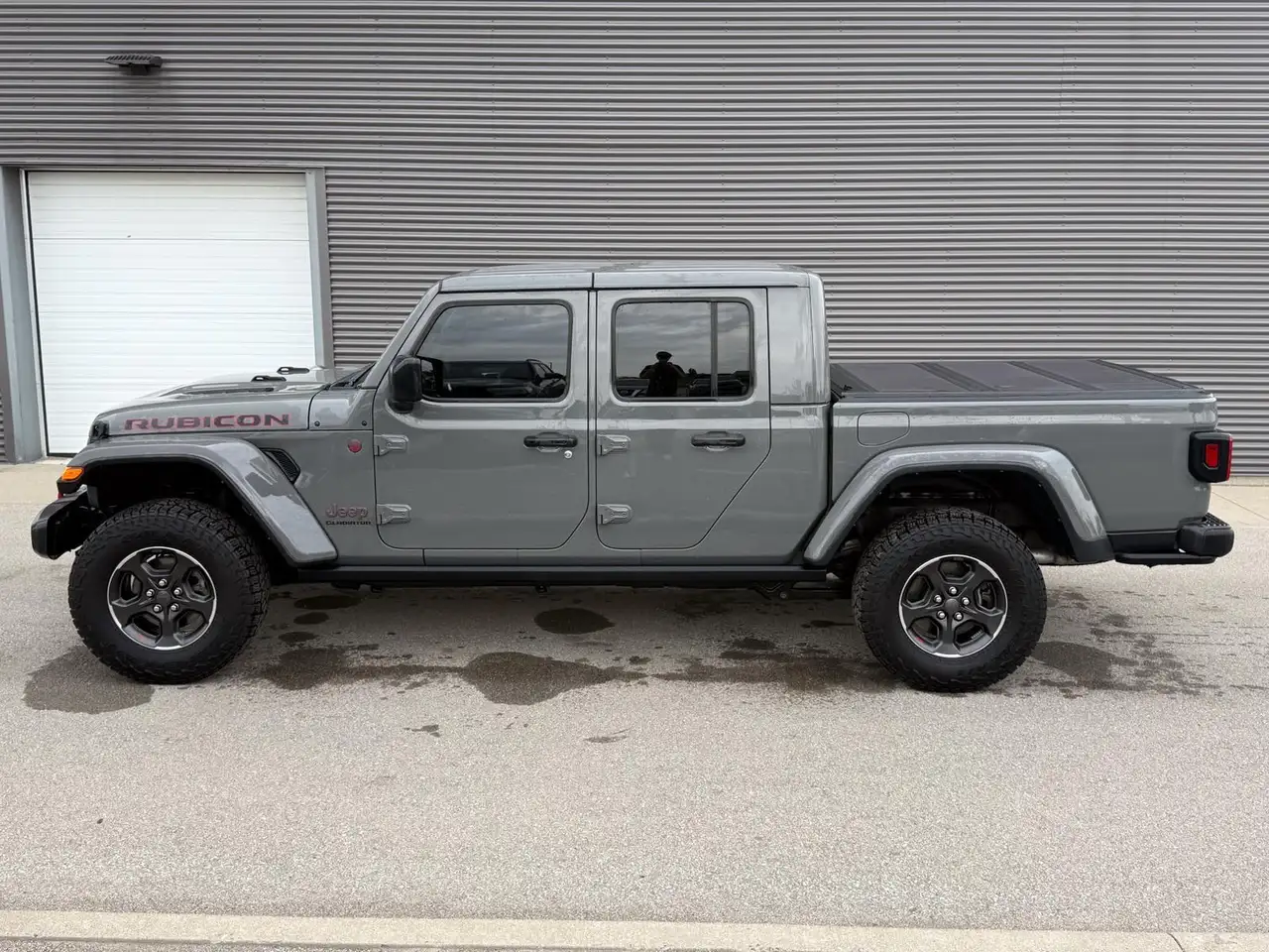 Jeep Gladiator photo Jeep Gladiator