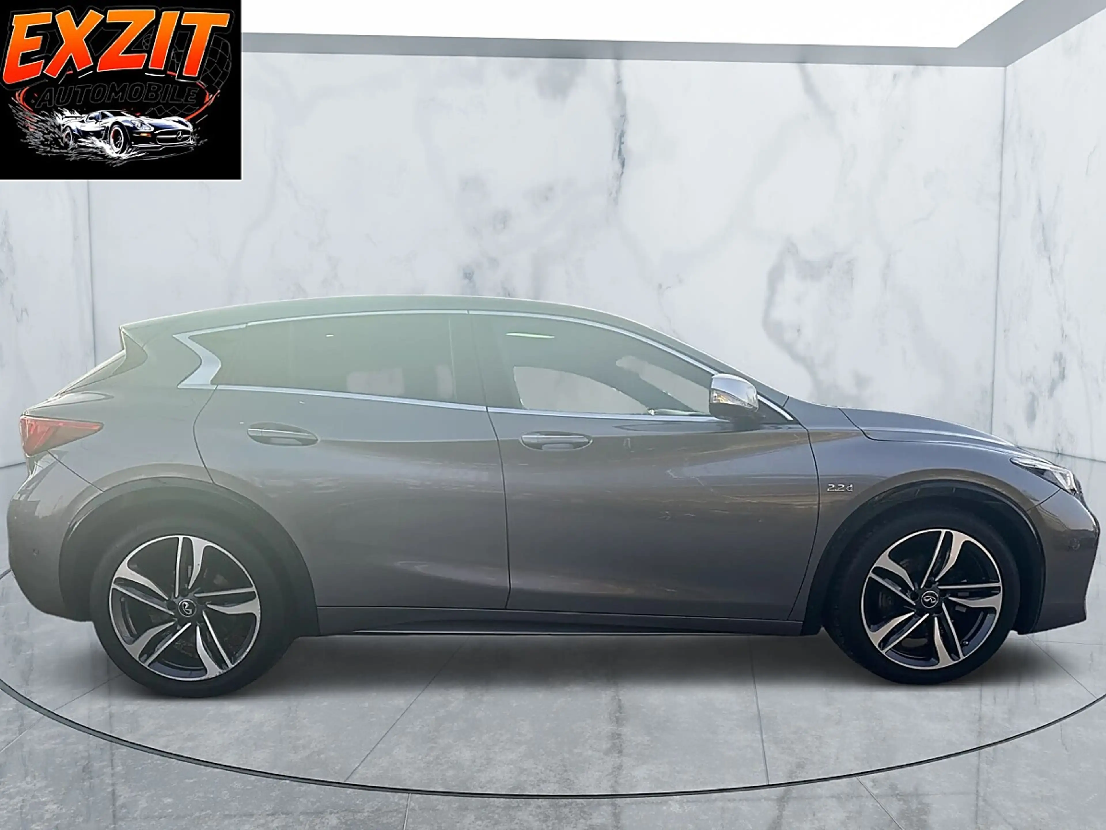 Infiniti Q30 2,2d DCT AWD Premium*Automatik* — photo 4