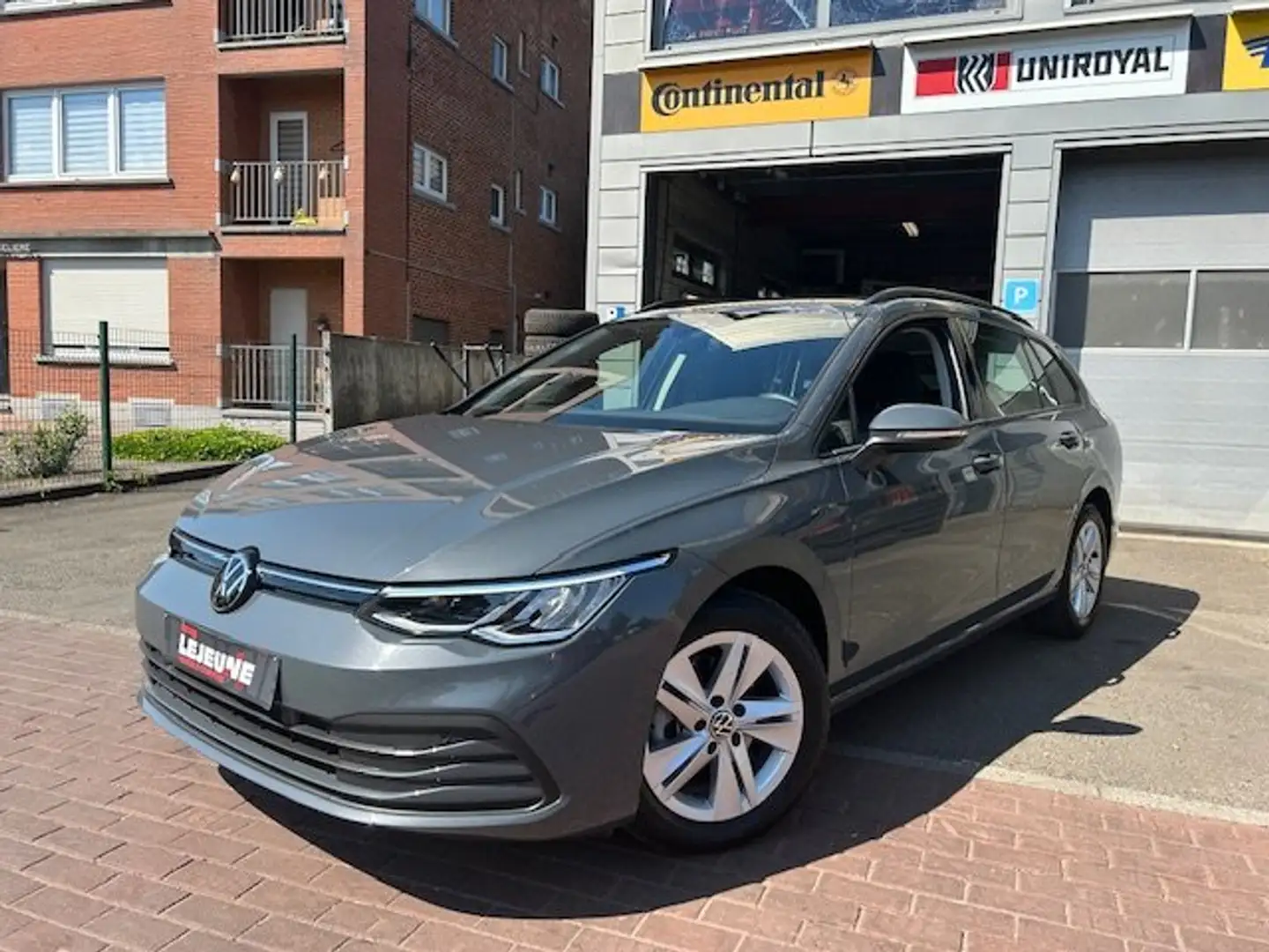 Volkswagen Golf Variant SW 1.0 eTSI Life Bus.Prem. DSG - Superbe! Garantie Gris - 2