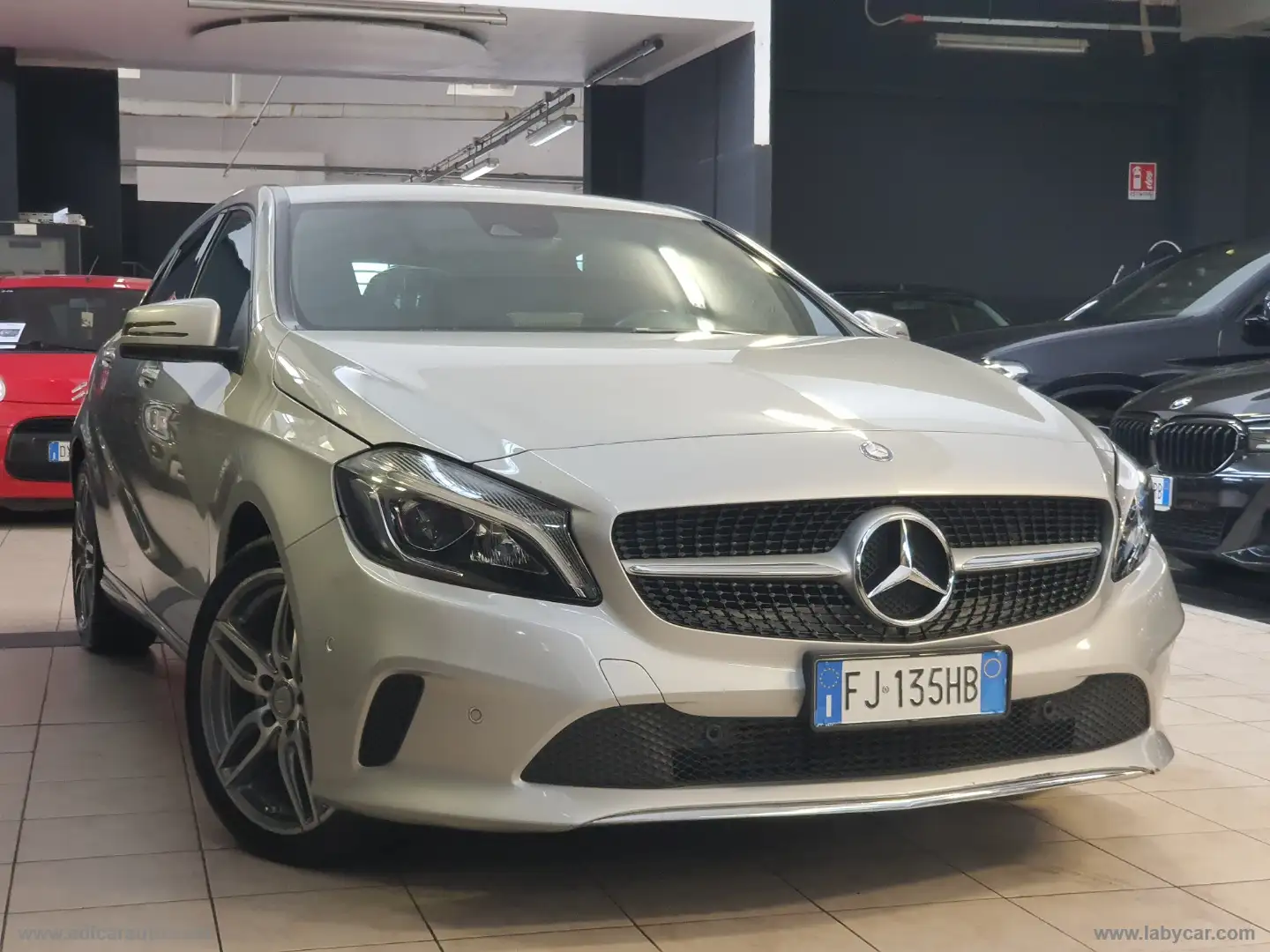 Mercedes-Benz A 180 A 180 d Automatic Sport Gris - 1