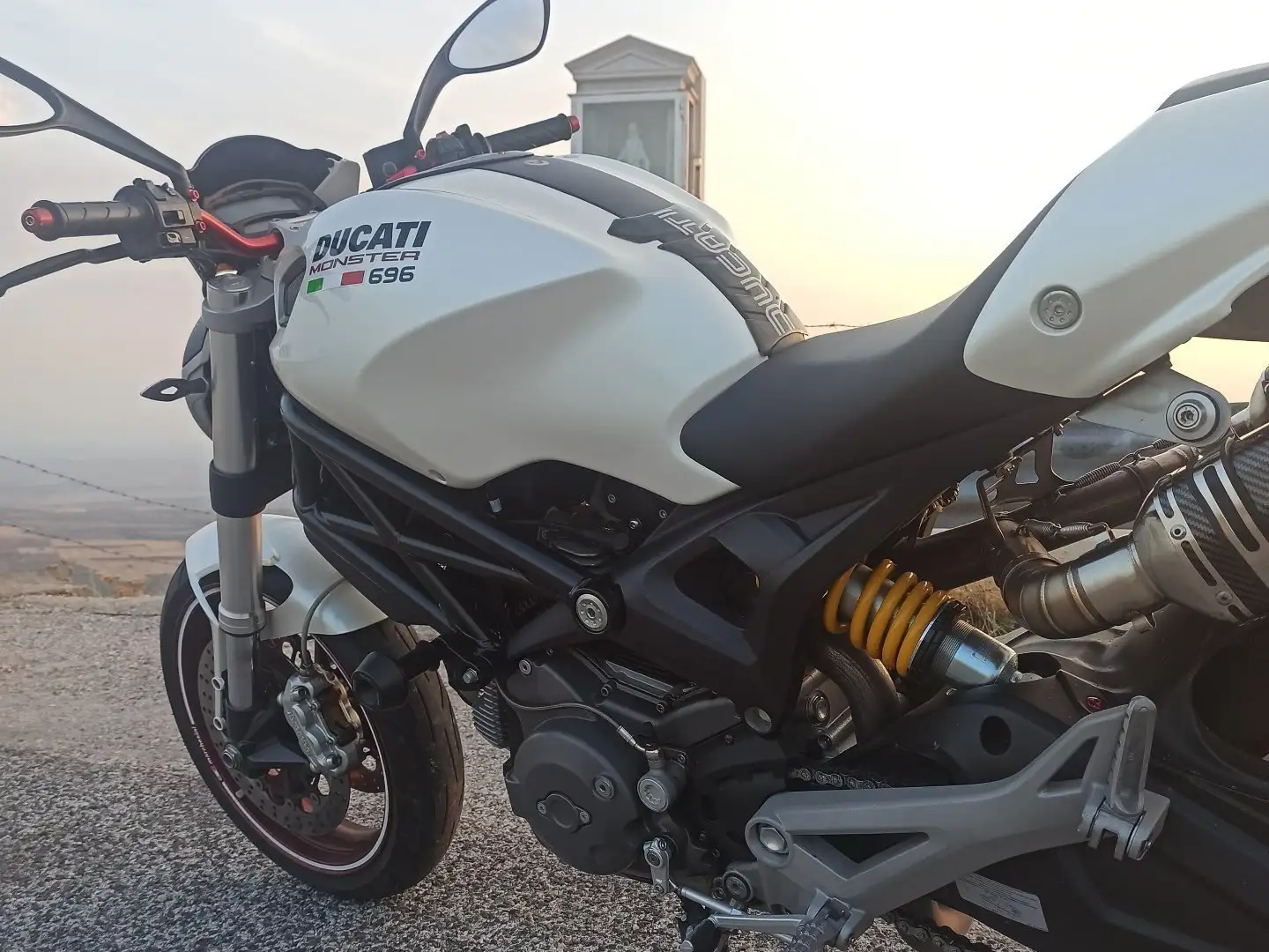 Ducati Monster 696 Plus + Depo A2 Fehér - 2