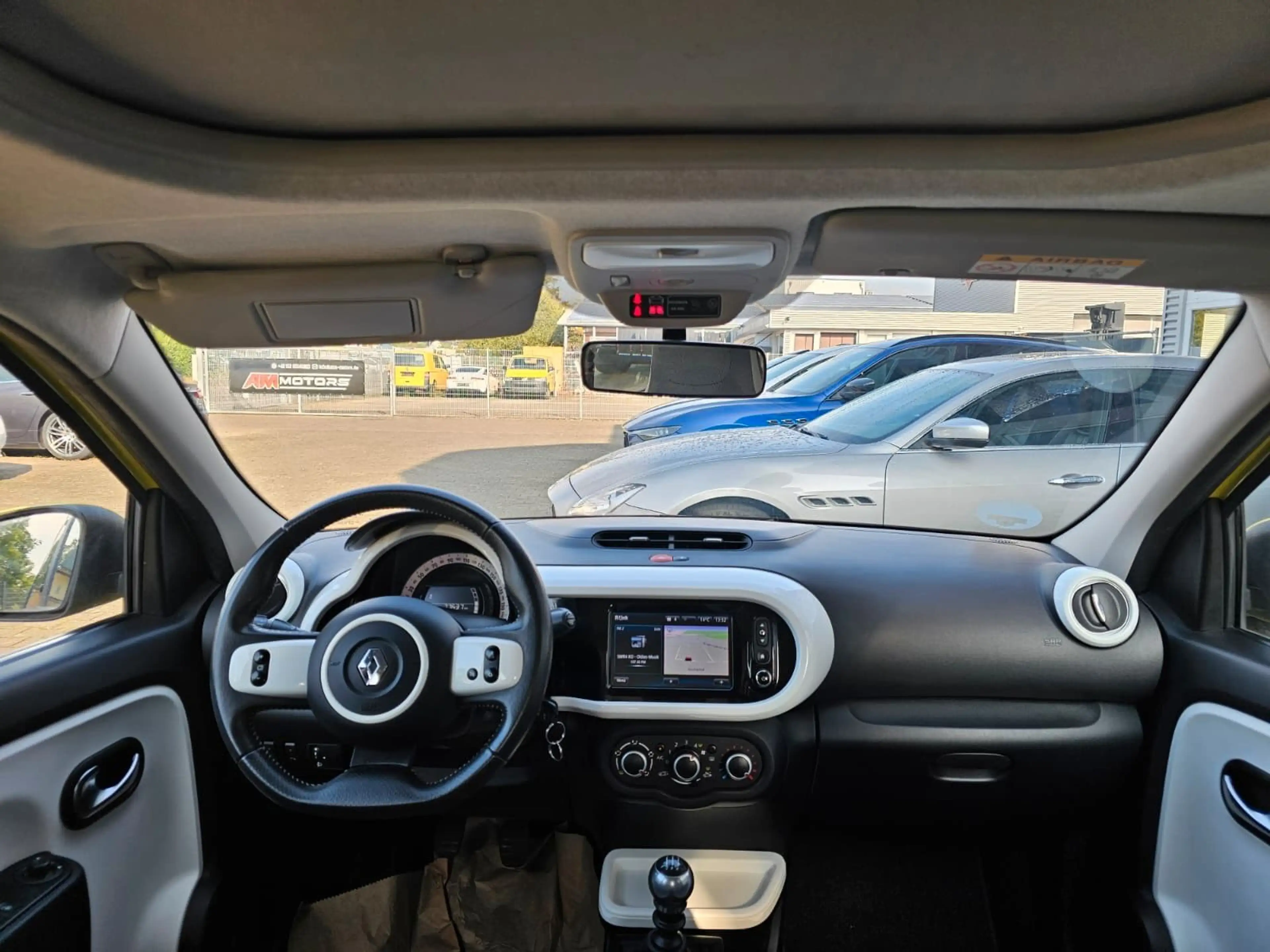 Renault Twingo Luxe Cabrio Kamera PDC Temp SHZ — photo 13