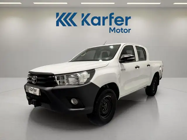 Toyota Hilux 2.4 D-4D Cabina Doble GX