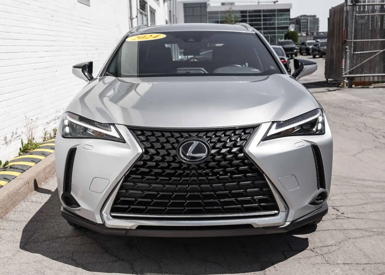 Lexus UX снимка Lexus UX
