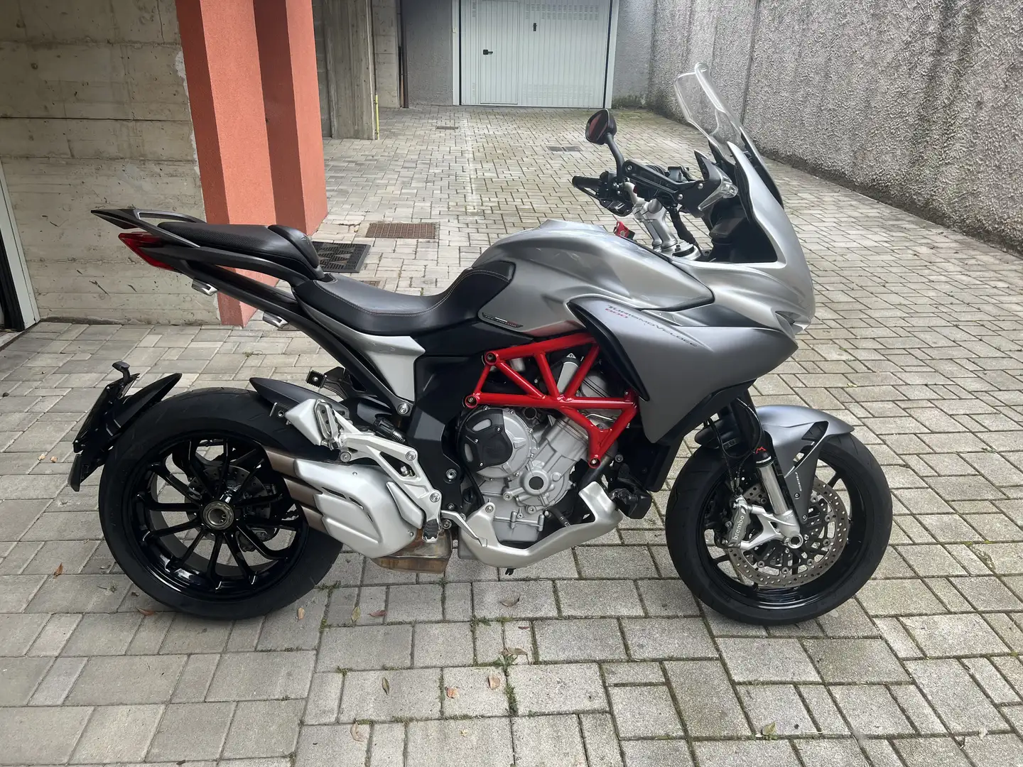 MV Agusta Turismo Veloce 800 Argent - 1