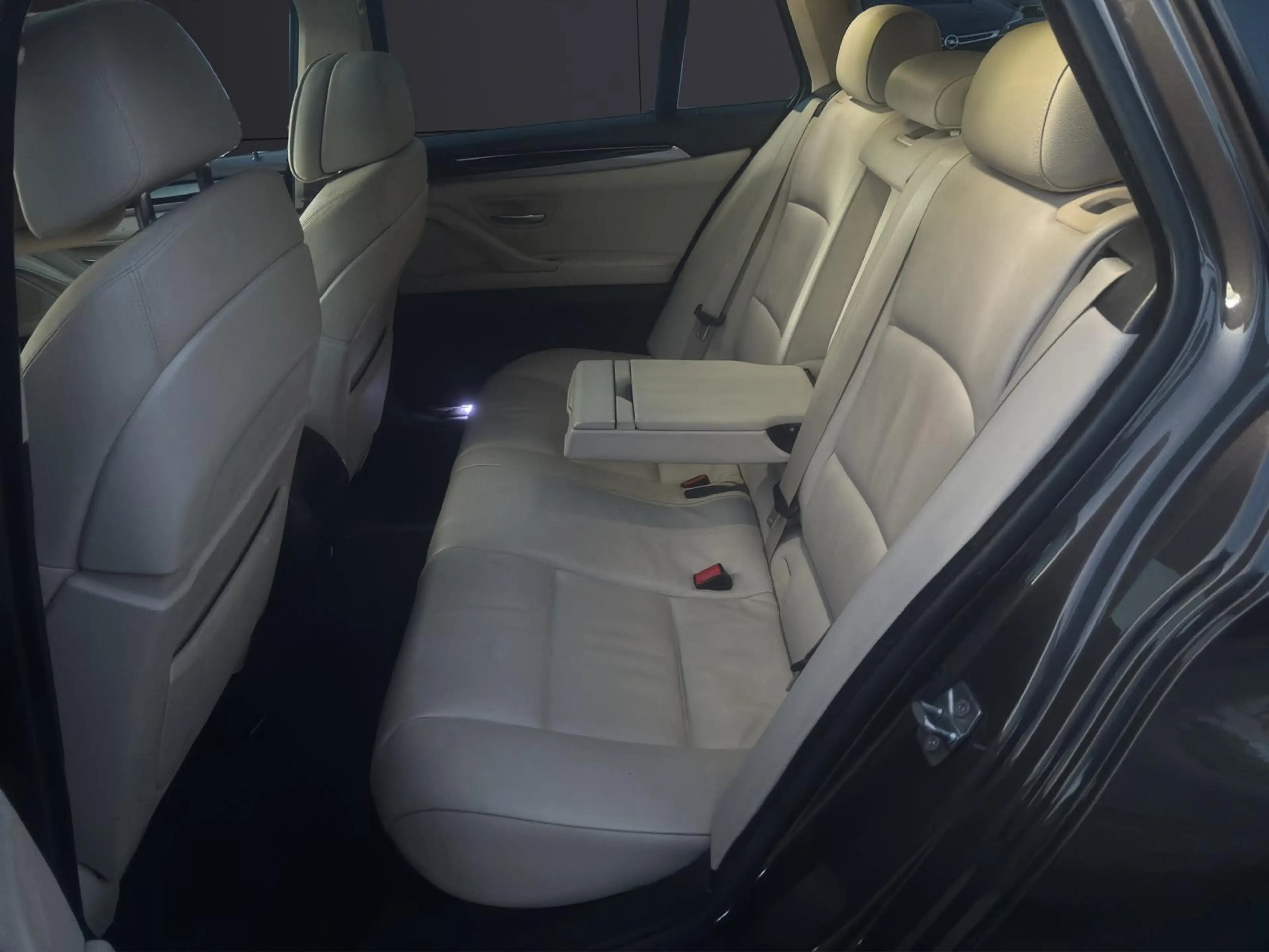 BMW 525 d *Vollausstattung*  TÜV NEU — photo 11