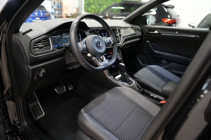Volkswagen T-Roc 1.5 TSI 3x R-Line DSG * Pano - Virtual - Keyless - — photo 11