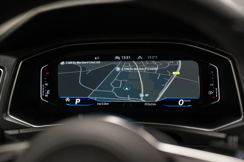 Volkswagen T-Roc 1.5 TSI 3x R-Line DSG * Pano - Virtual - Keyless - — photo 24