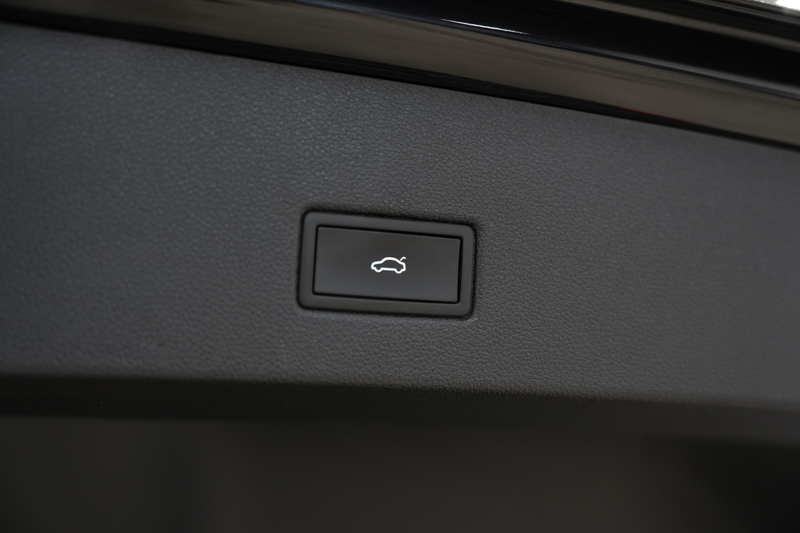 Volkswagen T-Roc 1.5 TSI 3x R-Line DSG * Pano - Virtual - Keyless - — photo 16