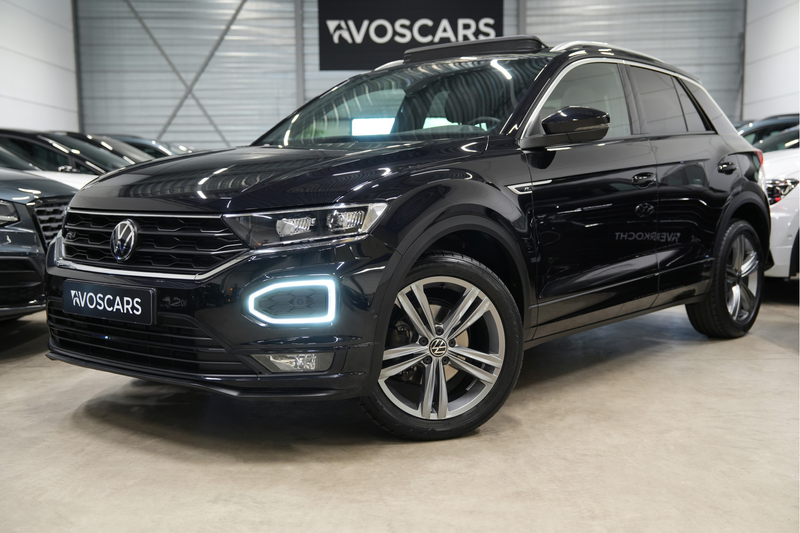 Volkswagen T-Roc 1.5 TSI 3x R-Line DSG * Pano - Virtual - Keyless -
