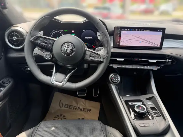 Alfa Romeo Tonale view 8