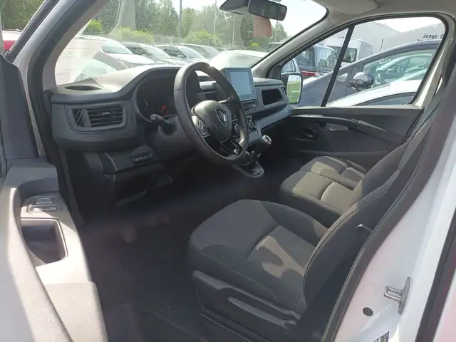 Renault Trafic view 8
