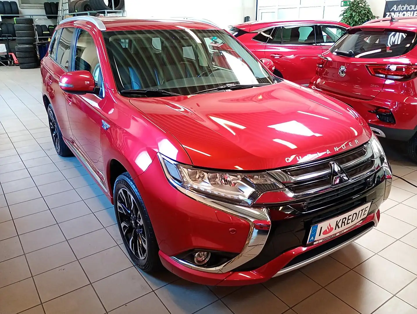 Mitsubishi Outlander 2,0 PHEV Business Edition Rosso - 2