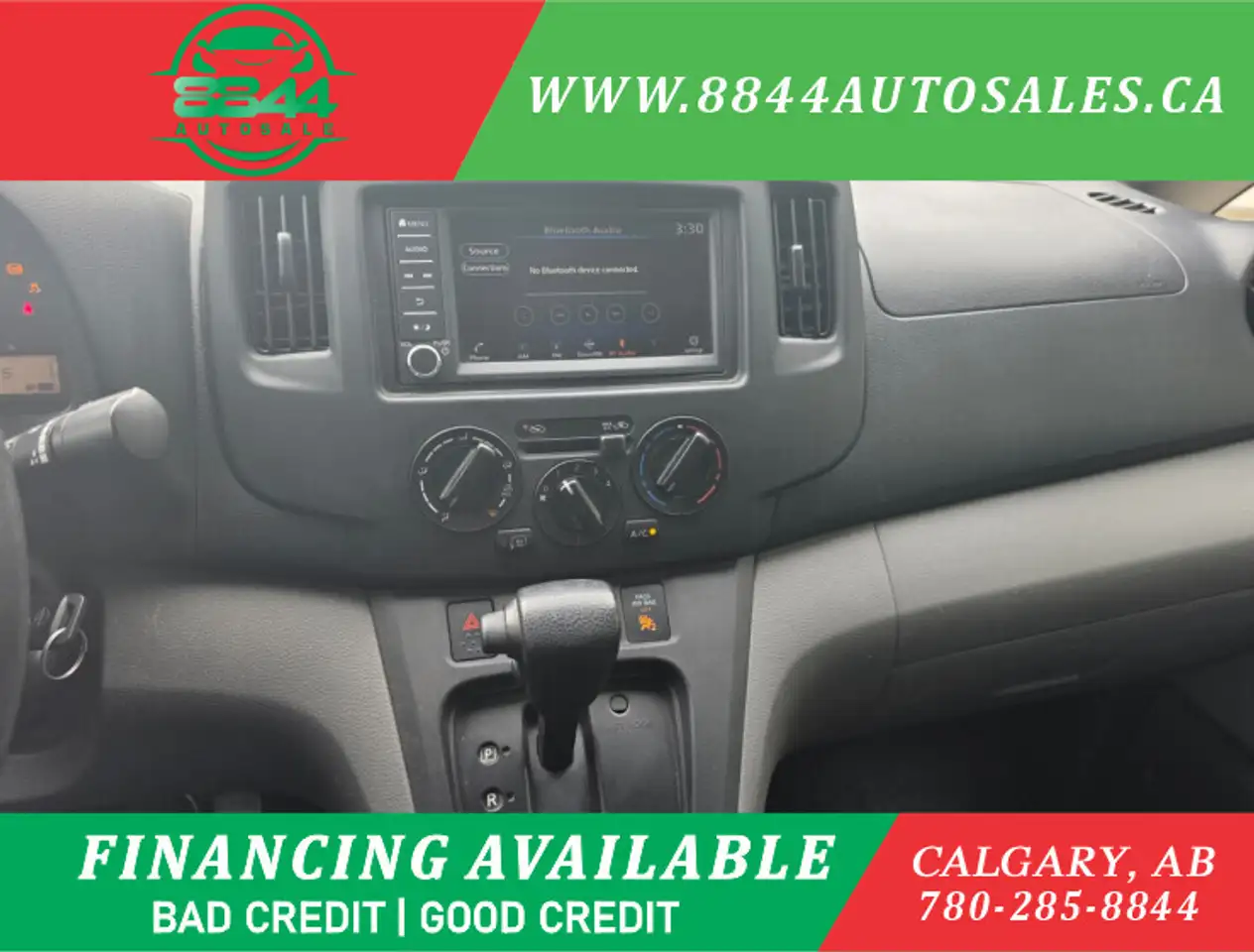 Nissan NV200 снимка Nissan NV200