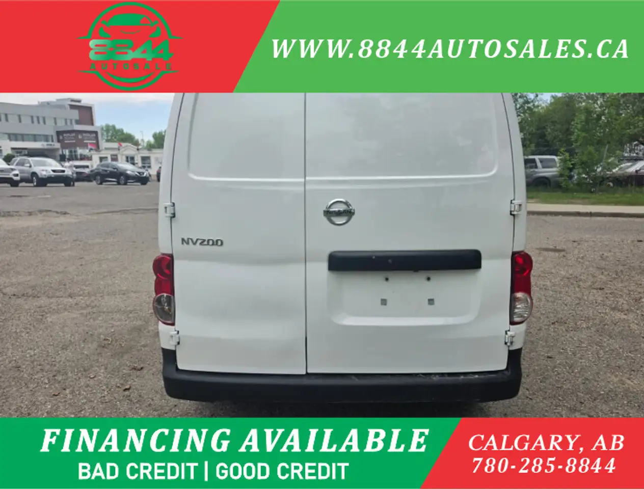 Nissan NV200 снимка Nissan NV200