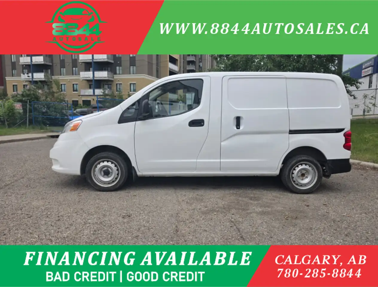 Nissan NV200 снимка Nissan NV200
