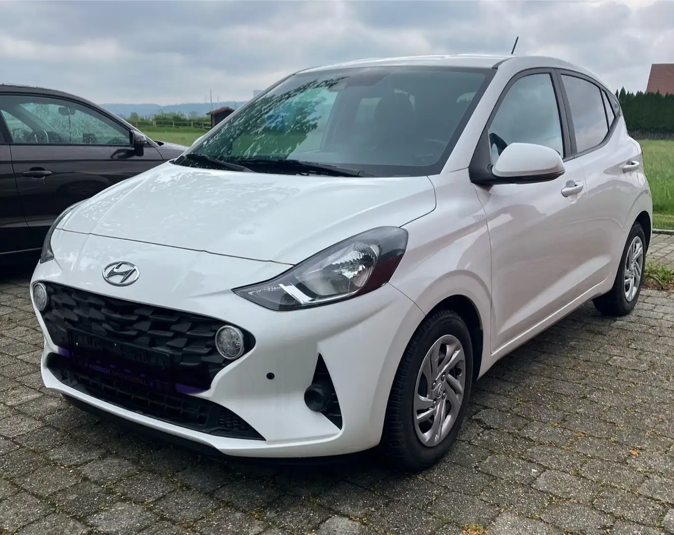 Hyundai i10 Weiß - 1