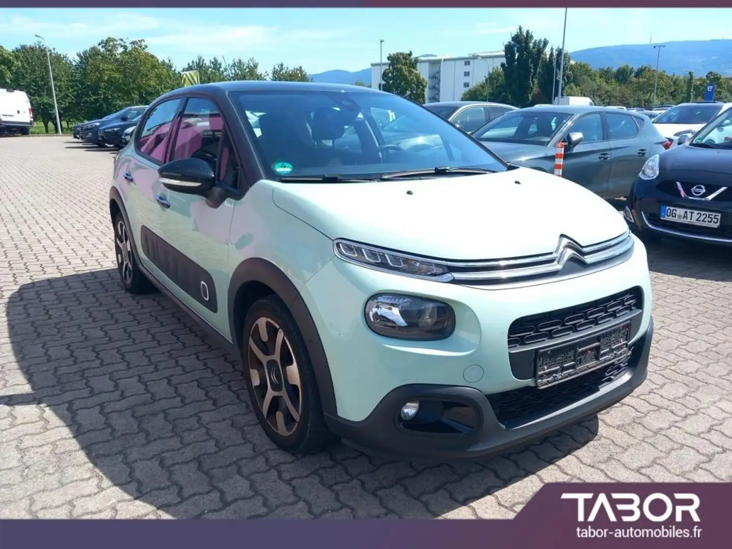 Citroen C3 1.2 PT 110 Aut. Shine GPS KeyL Cam Vert - 2