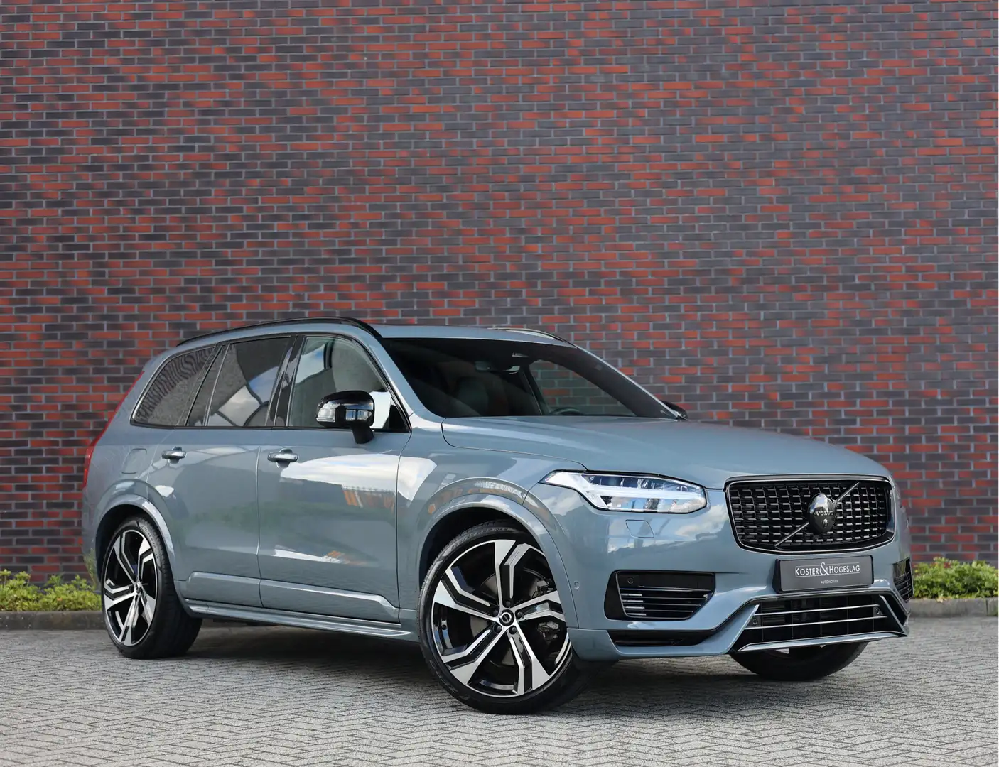 Volvo XC90 T8 Recharge AWD Ultimate Dark | Bow&Wil - Luchtver Grijs - 1