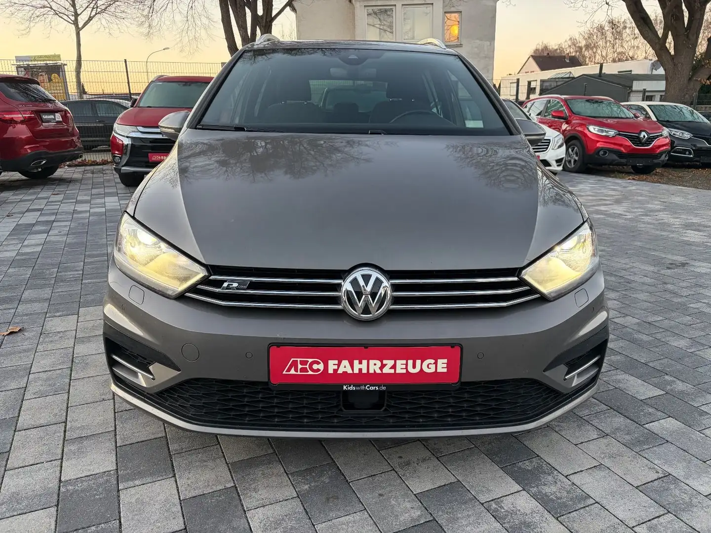 Volkswagen Golf Sportsvan VII 2.0 TDI R-Line / Standhz./ Grau - 2