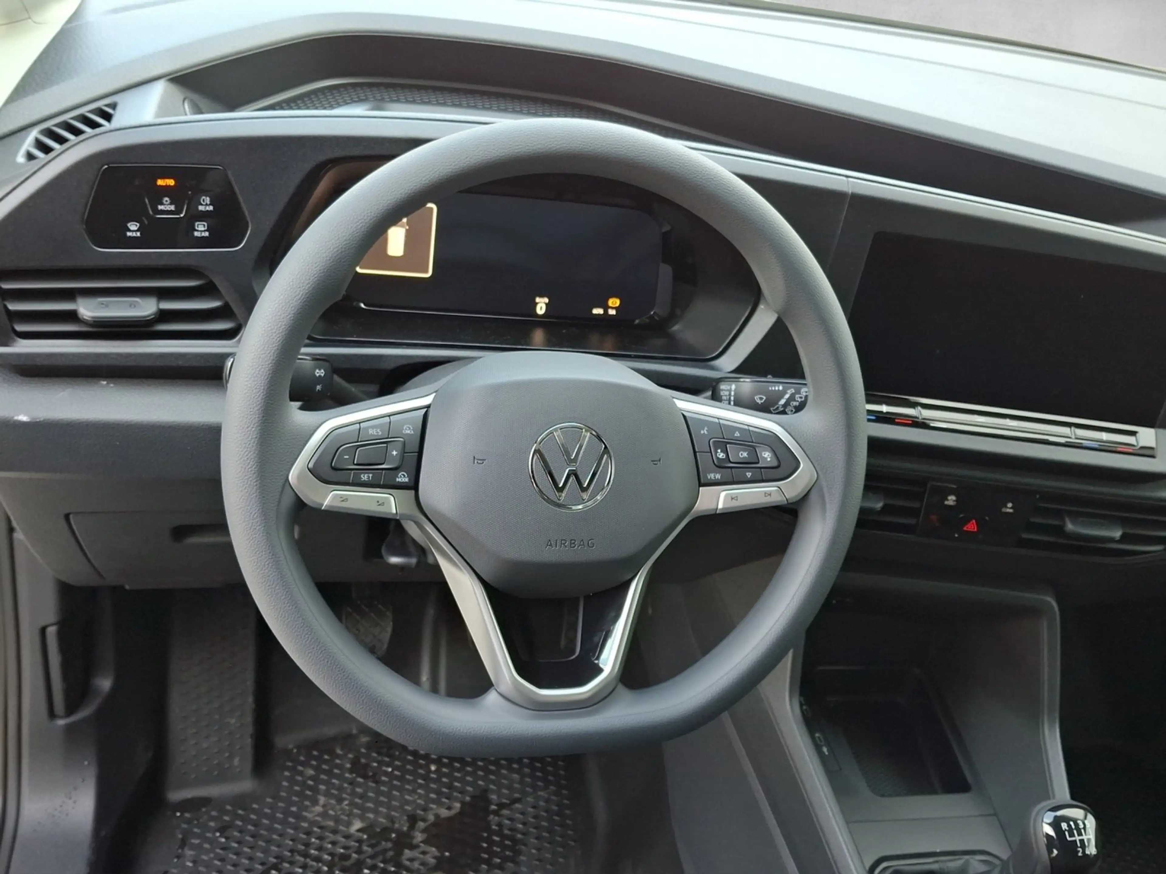 Volkswagen Caddy Cargo Maxi TDI 4MOTION — photo 10
