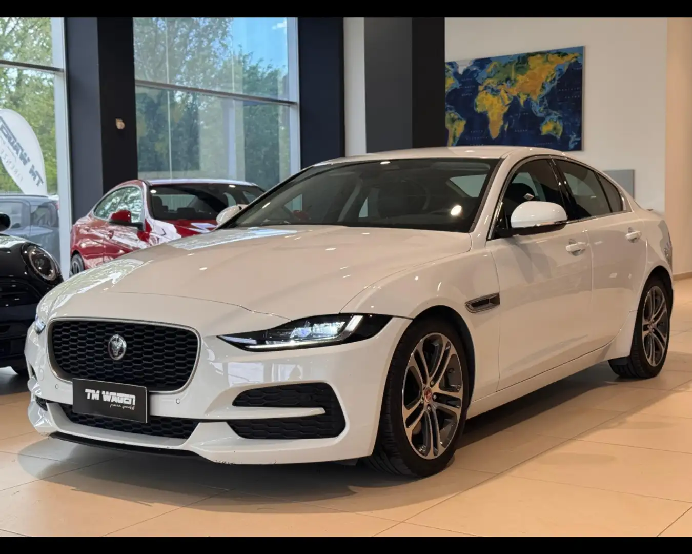 Jaguar XE (X760) - XE 2.0 D 204 CV R-DYNAMIC aut. S 2023 *IV - 1