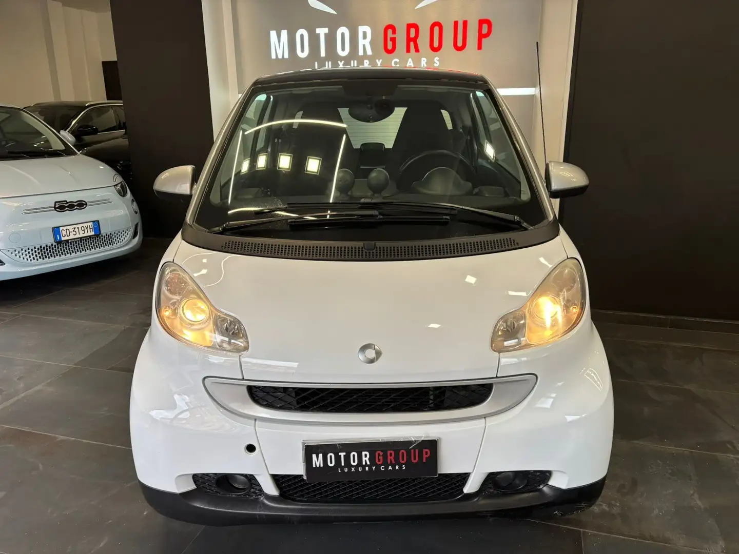 smart forTwo fortwo 1000 52 kW coupé passion Weiß - 2