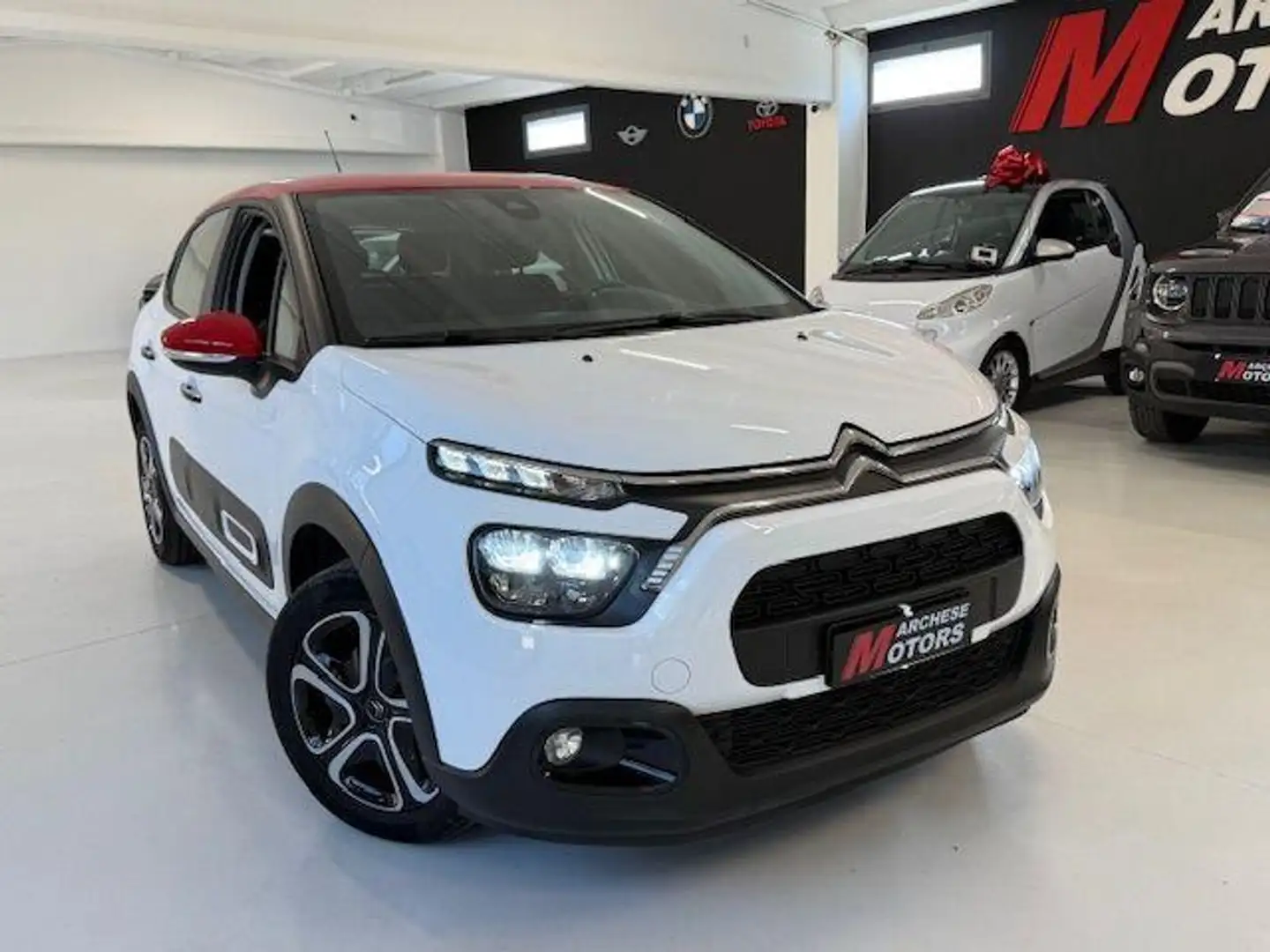 Citroen C3 PureTech 83 S&S Shine Wit - 2