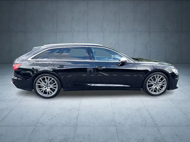 Audi S6 view 7