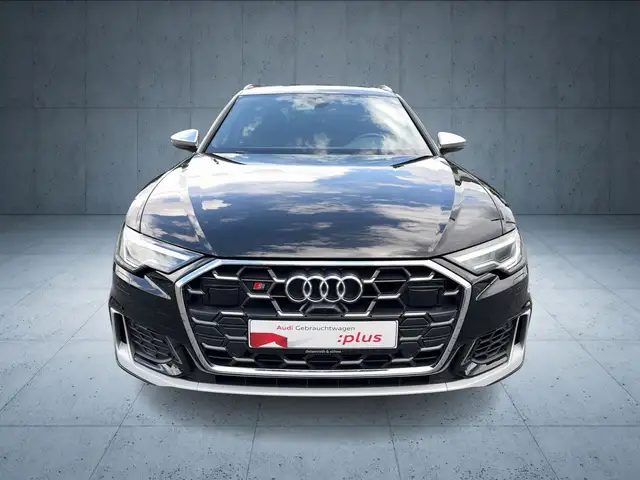 Audi S6 view 9