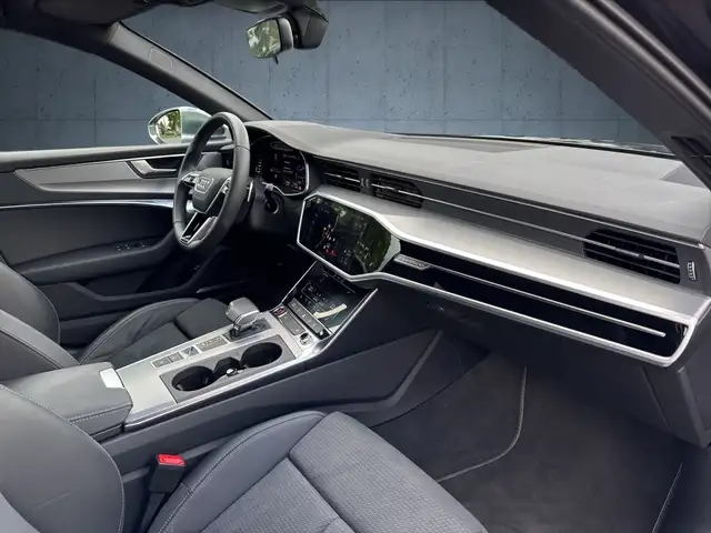 Audi S6 view 15