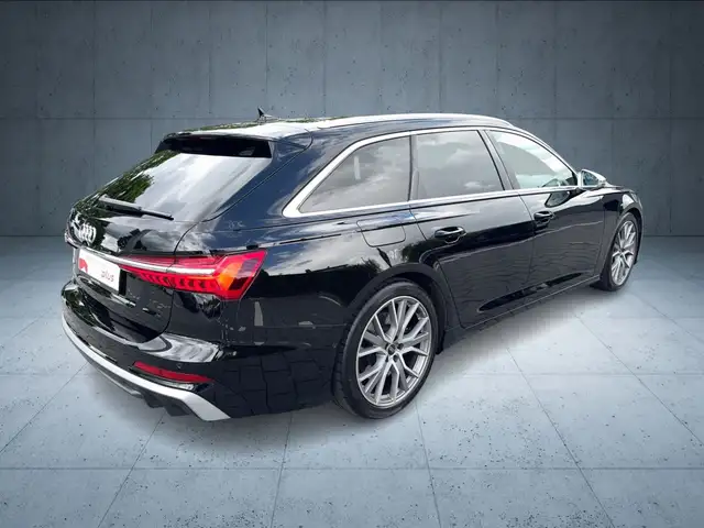 Audi S6 view 6