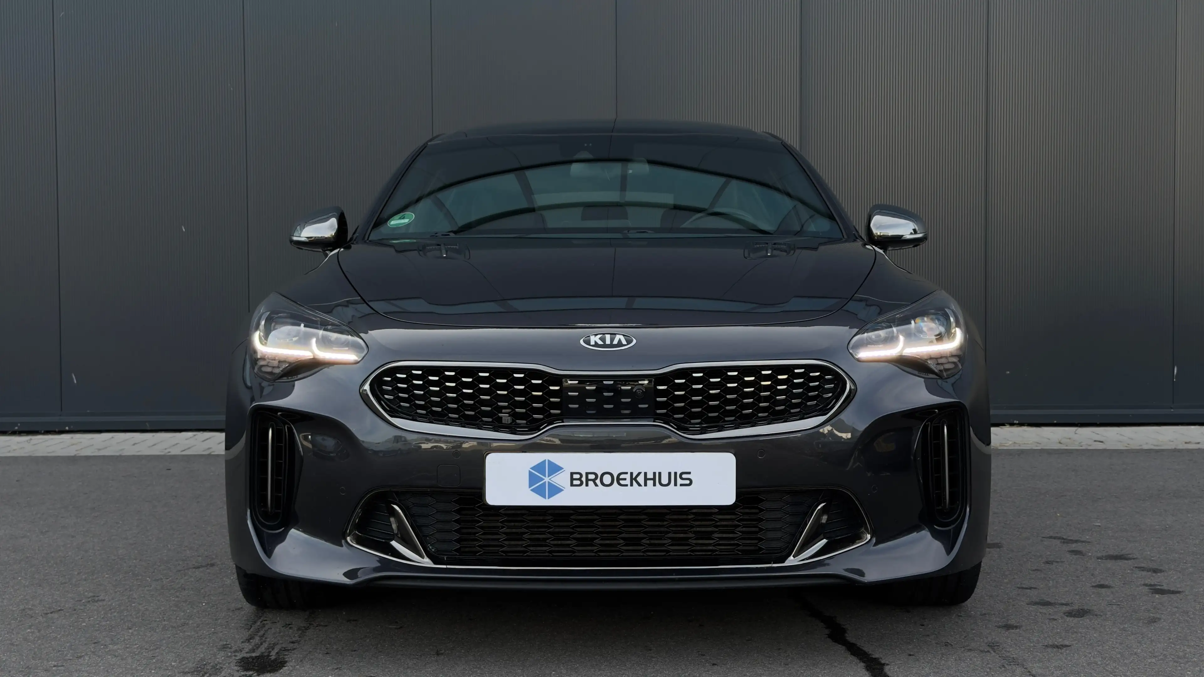 Kia Stinger GT 3.3 V6 370pk T-GDI AWD | 360 Camera | Lederen B — photo 3