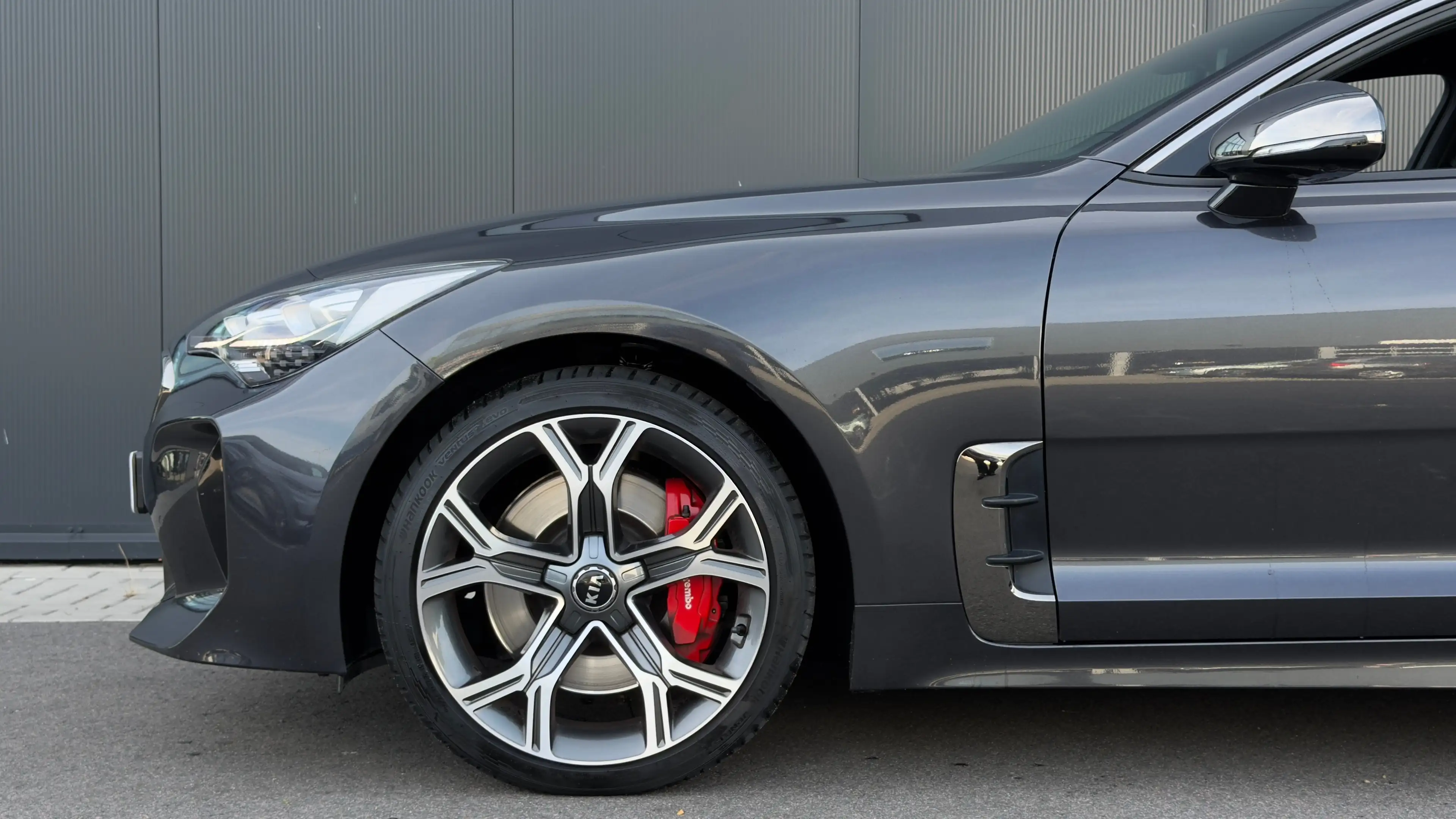 Kia Stinger GT 3.3 V6 370pk T-GDI AWD | 360 Camera | Lederen B — photo 8