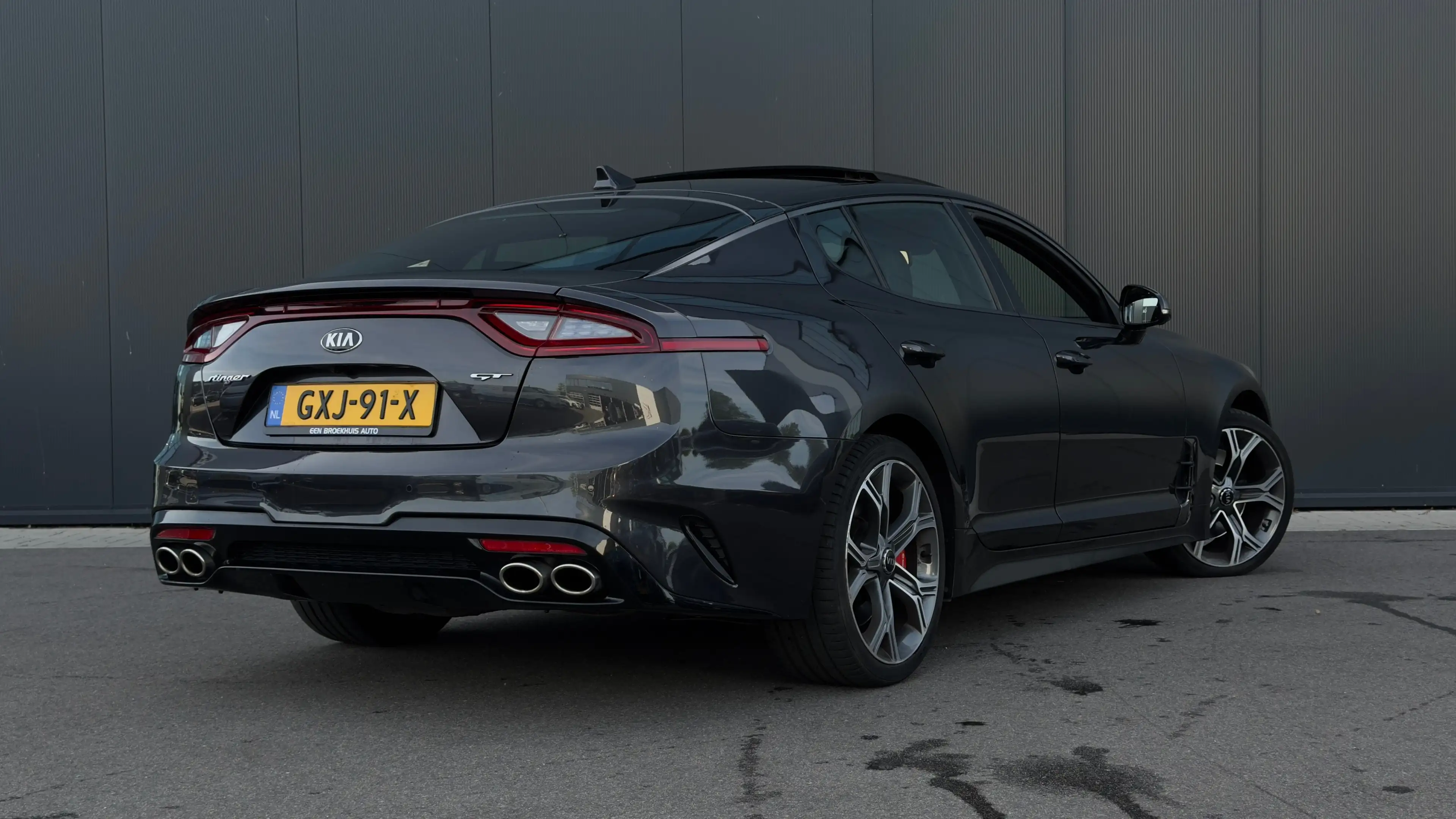 Kia Stinger GT 3.3 V6 370pk T-GDI AWD | 360 Camera | Lederen B — photo 18
