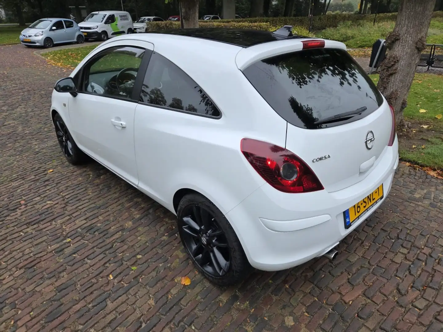 Opel Corsa 1.2 Eco Flex Color Edition LPG Blanc - 2