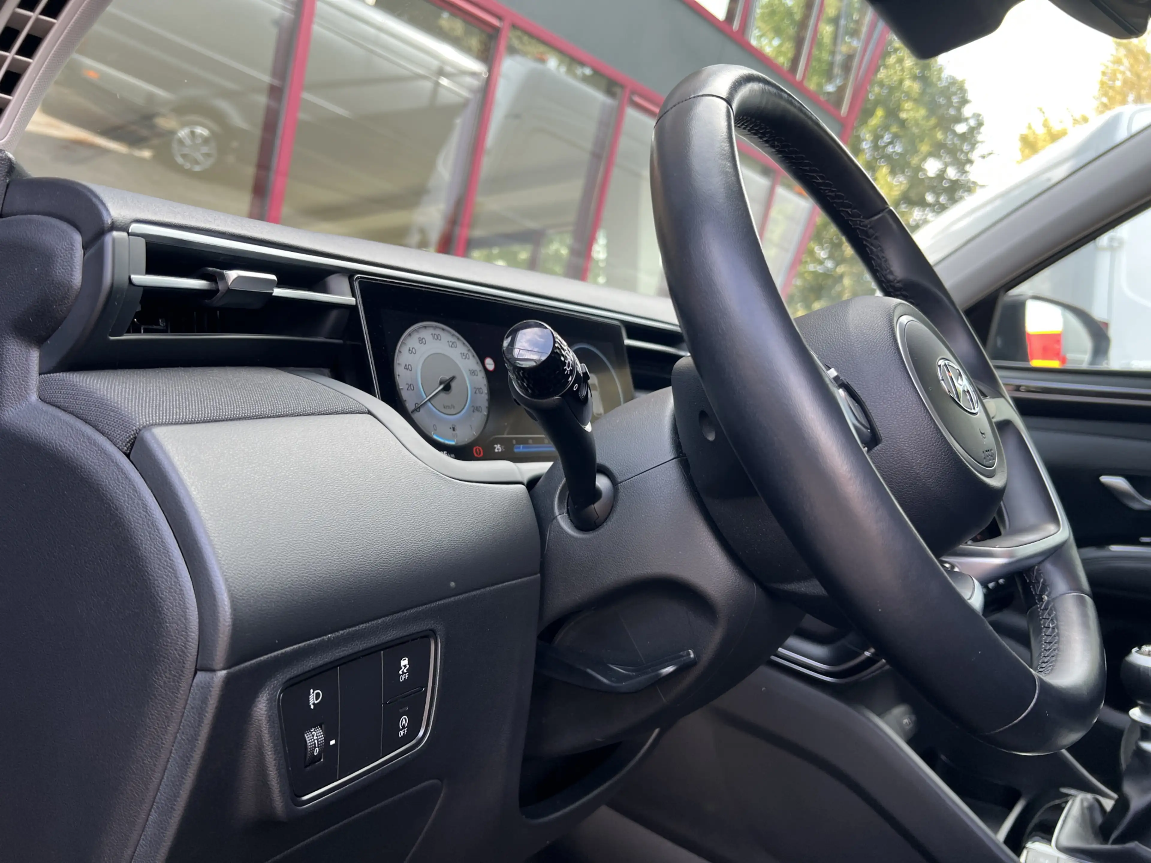Hyundai TUCSON 1.6 T-GDI MHEV Comfort Smart | Carplay | Camera | — photo 11