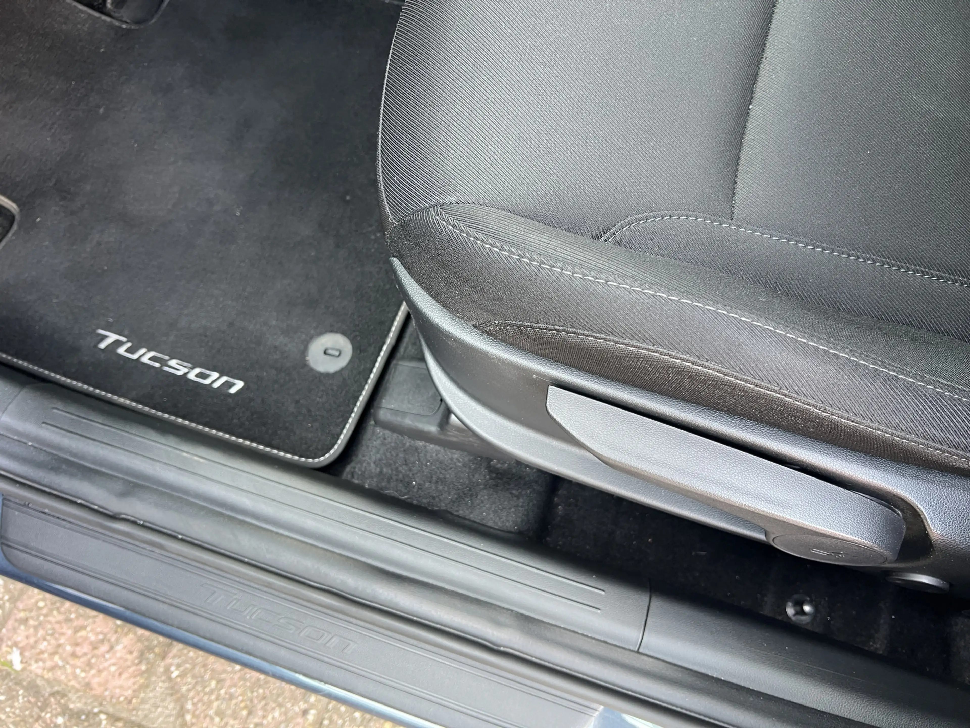 Hyundai TUCSON 1.6 T-GDI MHEV Comfort Smart | Carplay | Camera | — photo 12