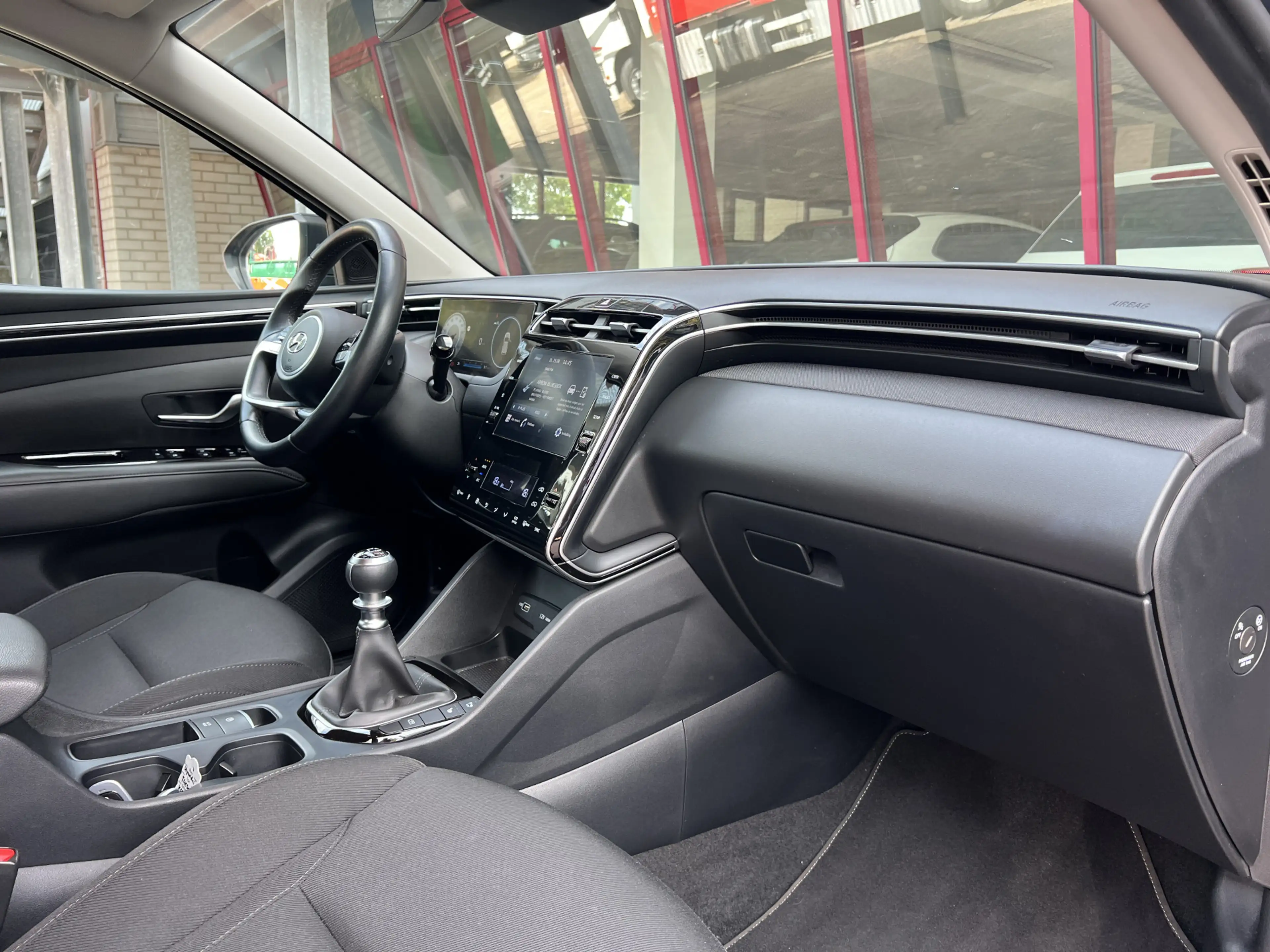 Hyundai TUCSON 1.6 T-GDI MHEV Comfort Smart | Carplay | Camera | — photo 31