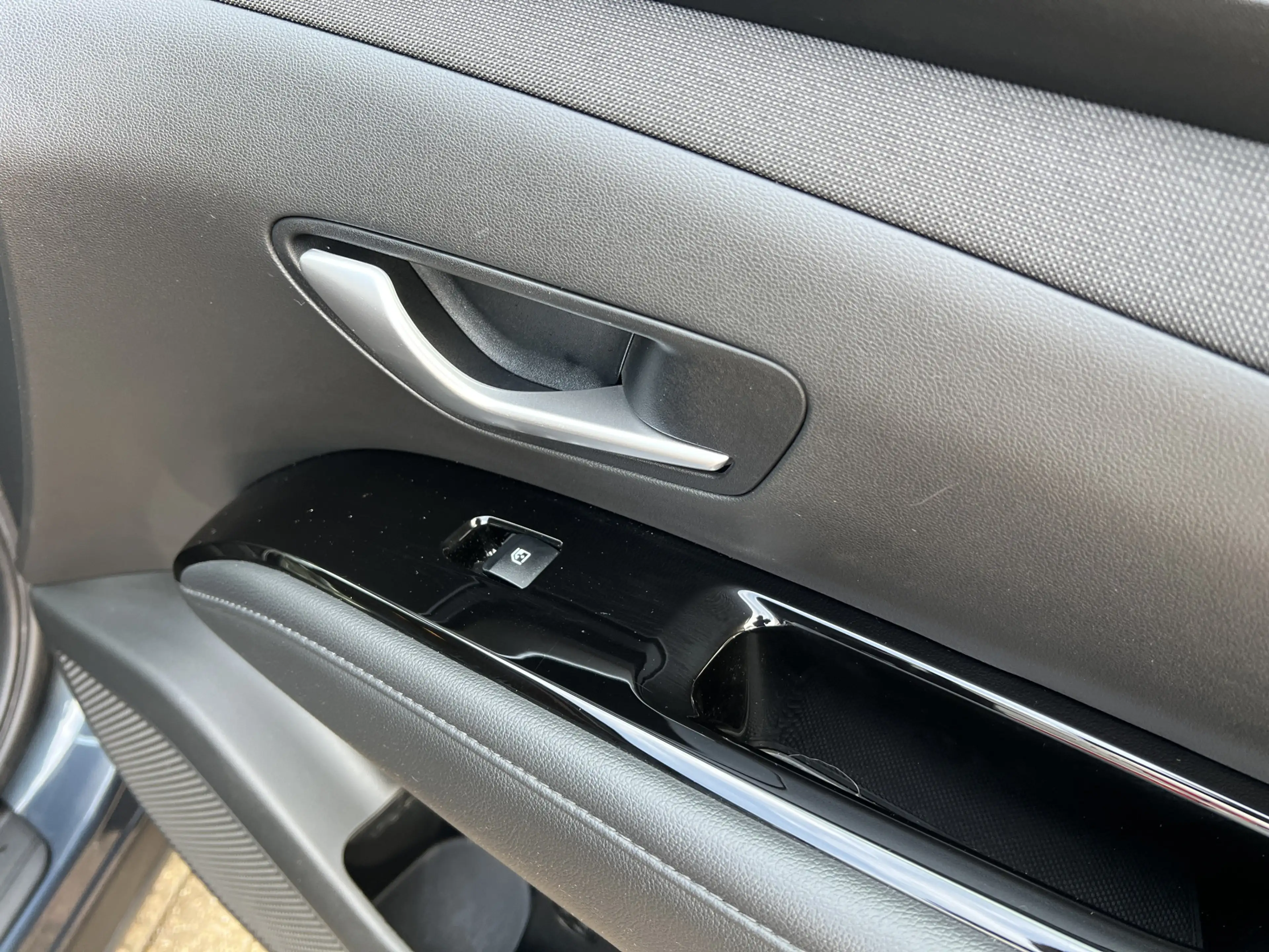 Hyundai TUCSON 1.6 T-GDI MHEV Comfort Smart | Carplay | Camera | — photo 30