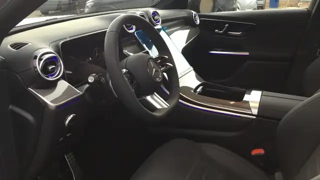Mercedes-Benz GLC view 6