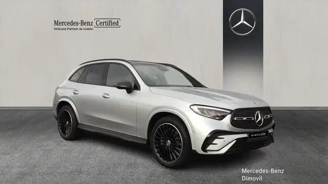 Mercedes-Benz GLC view 3