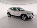 Volvo XC40 D4 AWD Geartronic Momentum Bianco - thumbnail 3